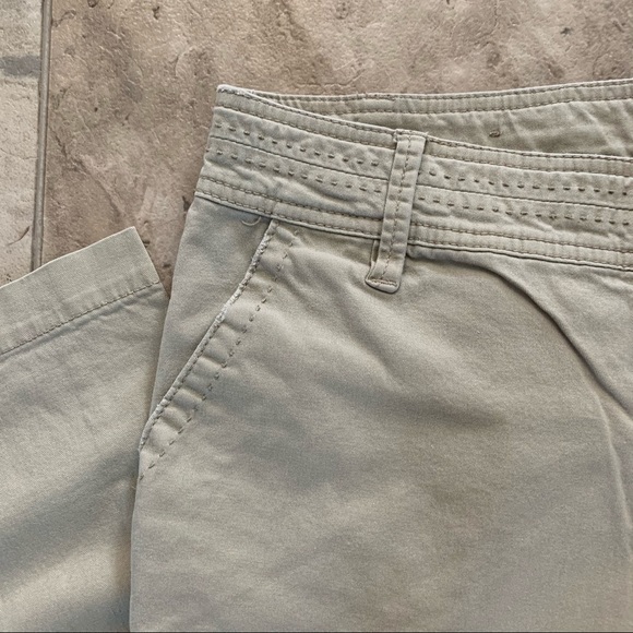 BKE Khaki Capris Size 27 - Picture 3 of 6